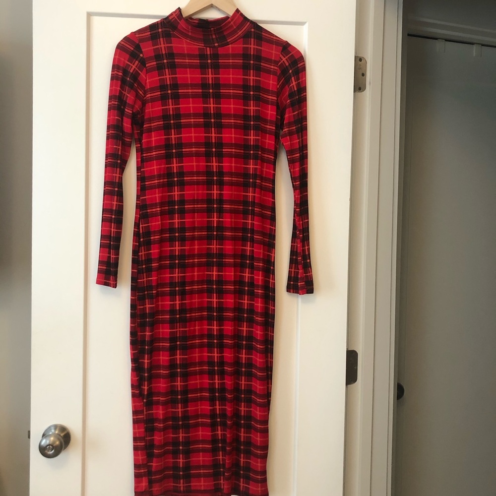 Long sleeve midi dress NWT